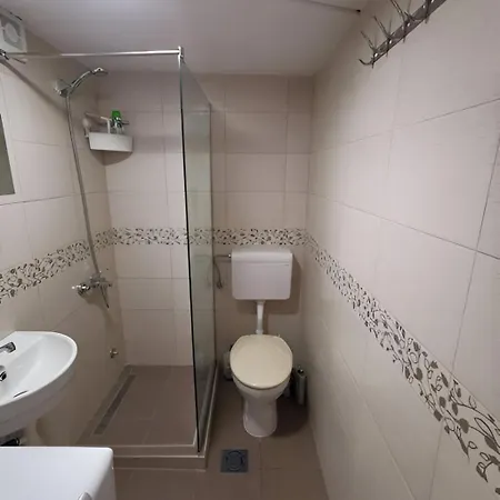 Nov U Mirnoj Ulici U Centru Beograda